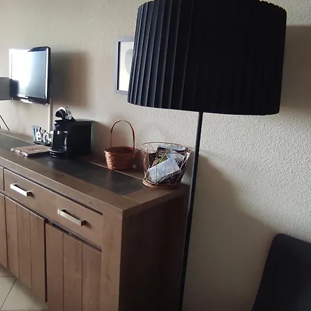 Apartmán Moderne 4 Pers. Avec Wifi, Vue Et Parking Au Coeur De Super - Fr-1-814-176